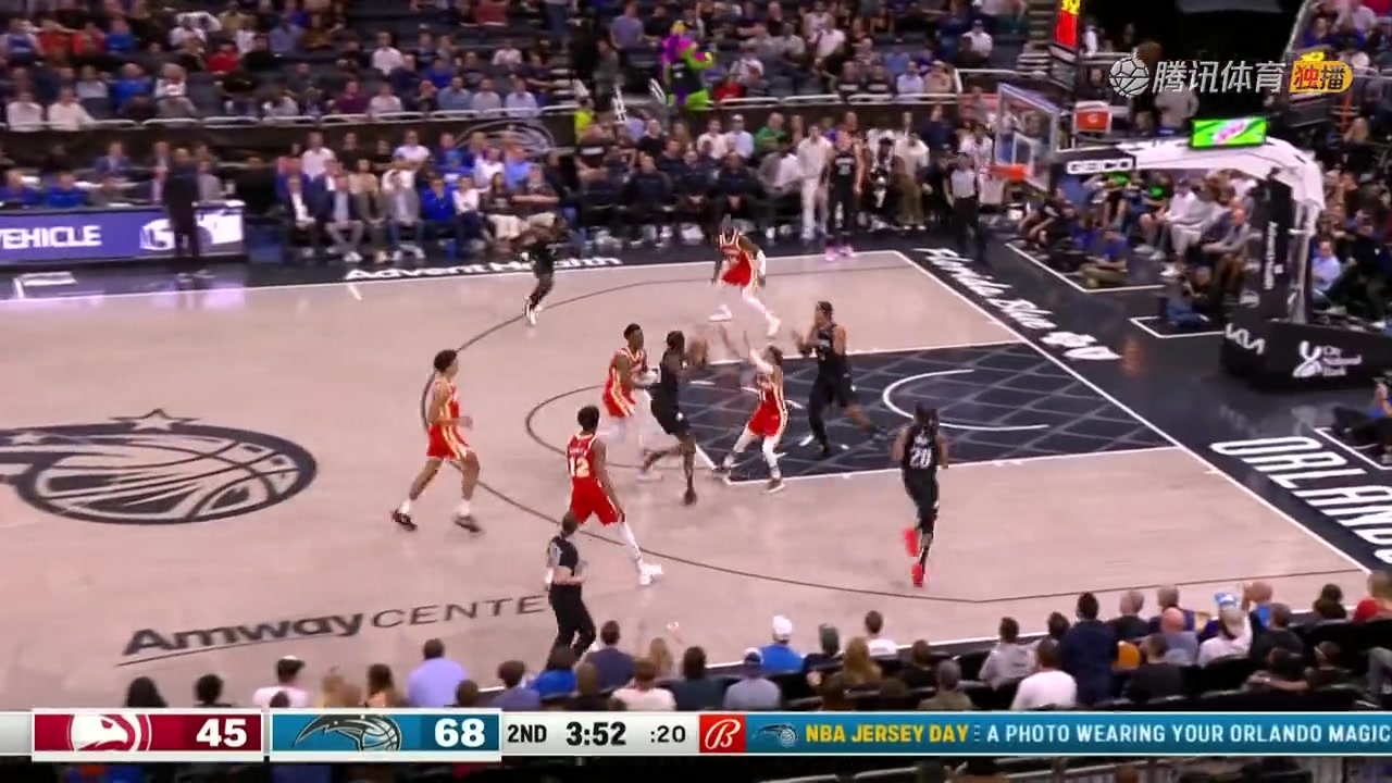 比文班亞馬如何？波爾-波爾持球一條龍反擊轉(zhuǎn)身過(guò)人暴扣